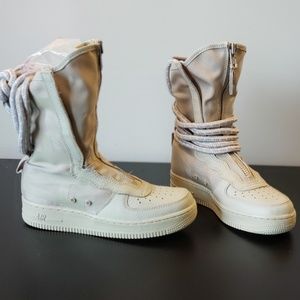 NEW Nike Womens SF Air Force 1 High Ratten (Size 6